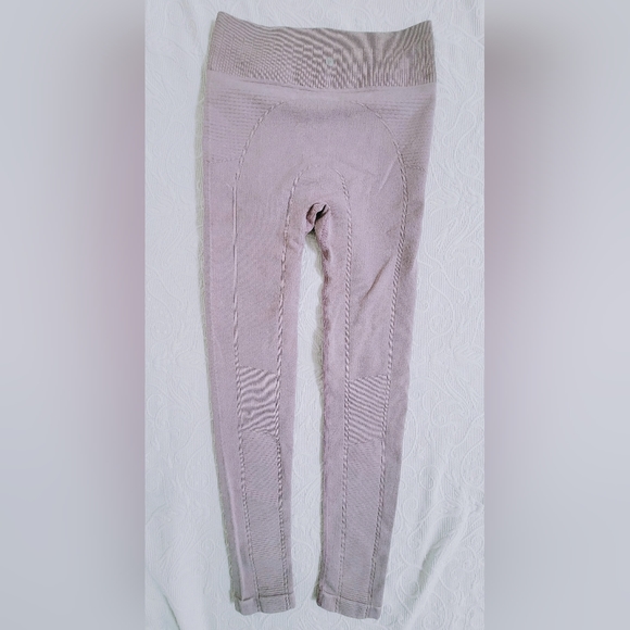 Aura Athletica Leggings Light Plum Purple Seamless Leggings/Yoga Pants + Bra S/M - Picture 3 of 3